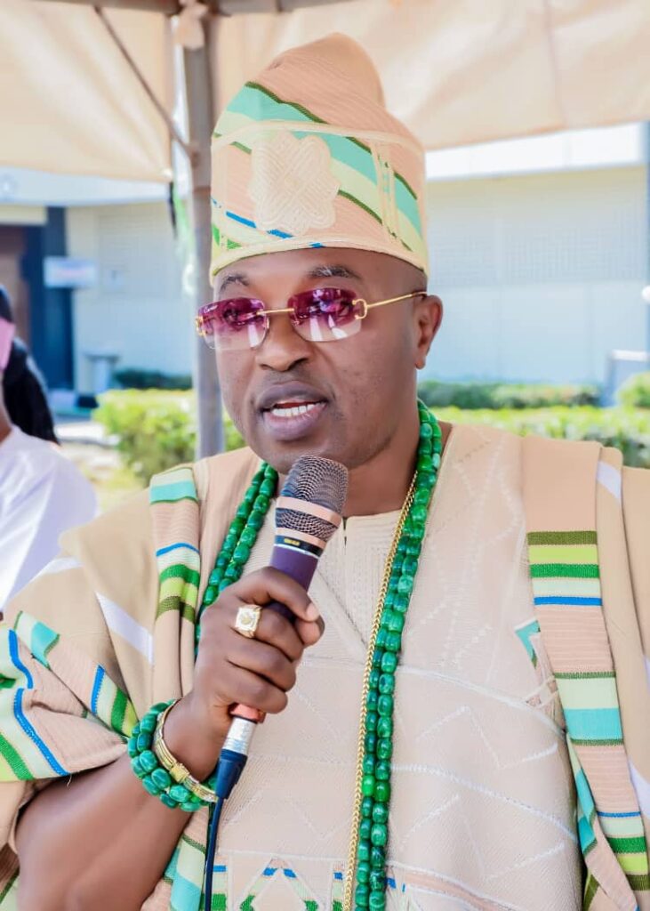 Oluwo Appoints, Turbans Otun Imam of Iwoland
