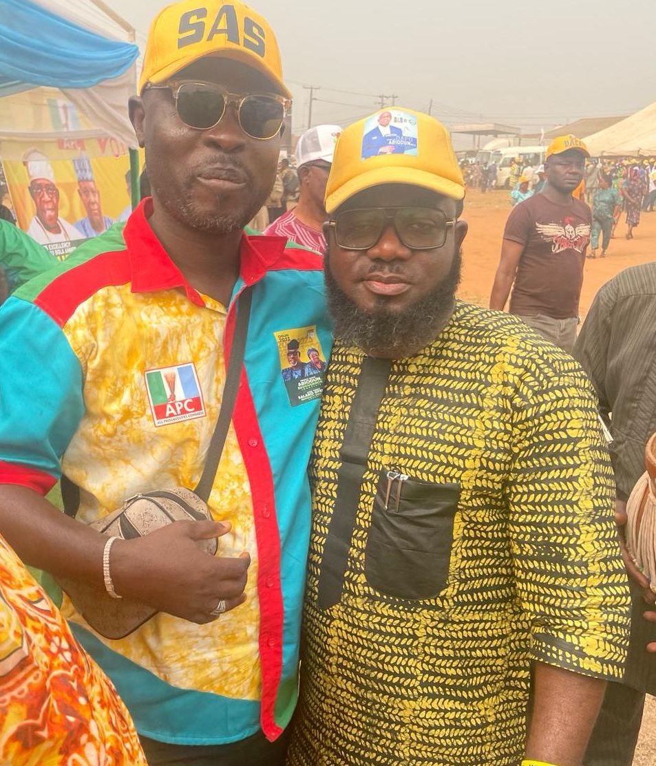 Oluseye Celebrates Niyas On Birthday 